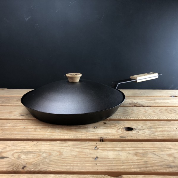 8 20cm Spun Iron Oven Safe Glamping Pan With Lid